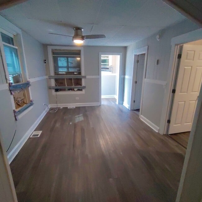 Photo - 1507 E 76th Pl