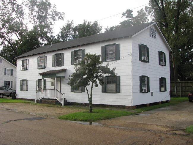 Building Photo - 4212 Oxford Ave Unit # 3
