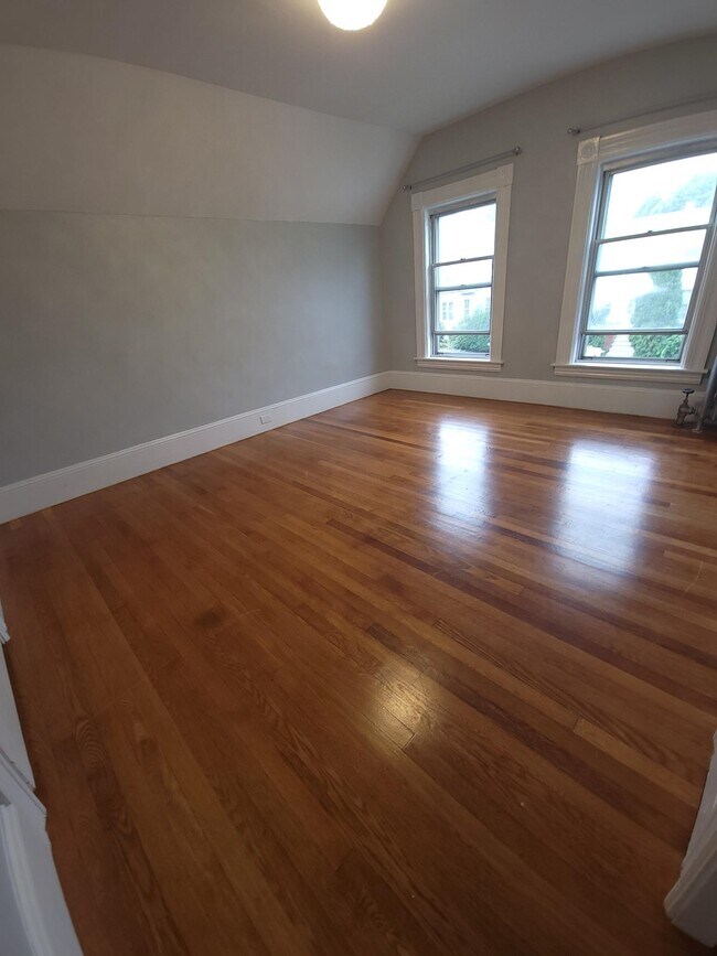 Photo - 721 Belmont St Unit 2