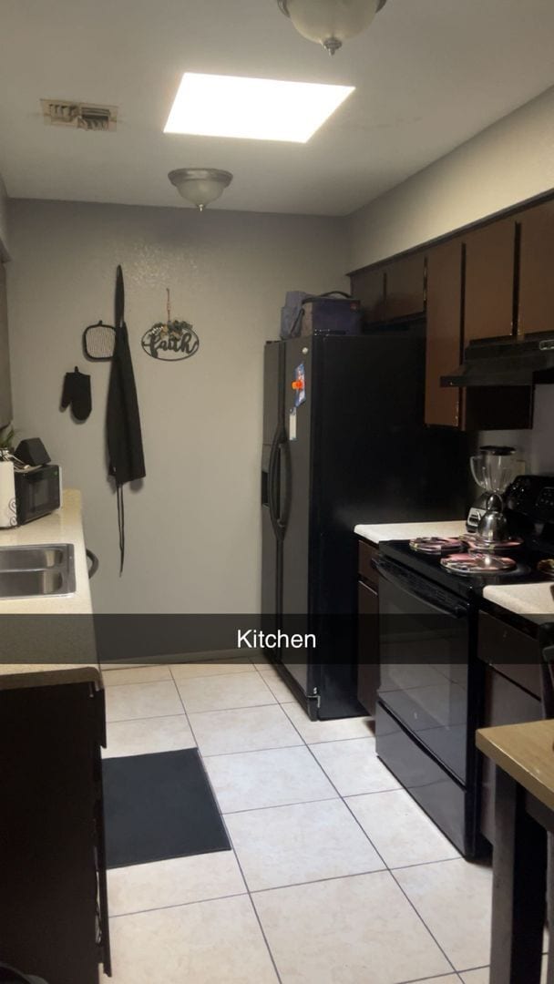 Photo - Well Appointed 2 bedroom 2 bathroom available February 1st.  Washer and Dryer Included!!!  Close ...