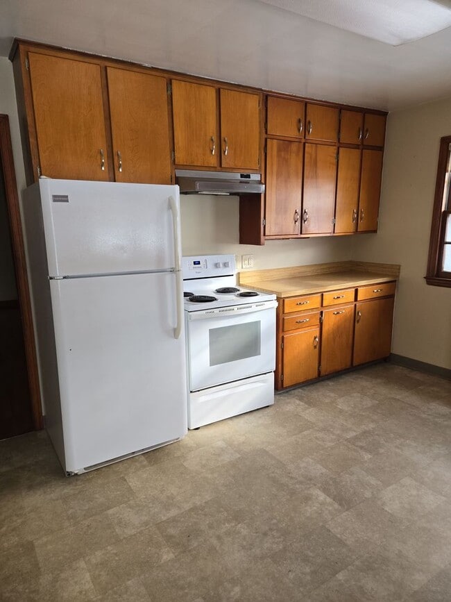 Photo - 3 bed 1.5 bath home in Coloma!