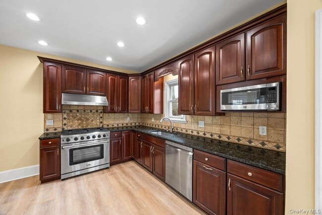 Photo - 71 Longview Ave Unit 1