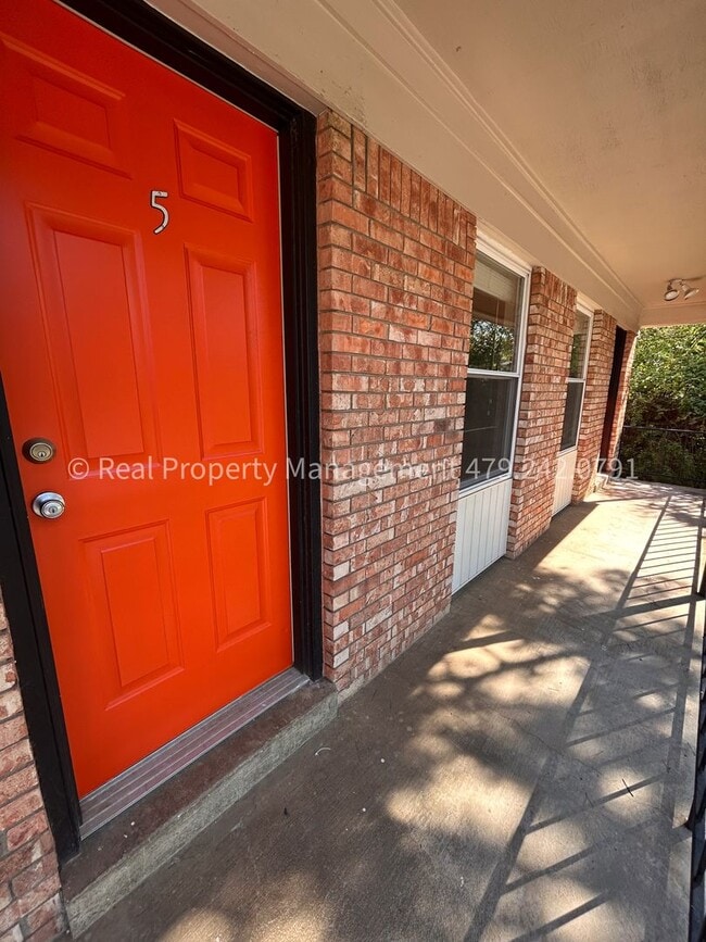 Photo - 2301 S V St Unidad Apt - 5