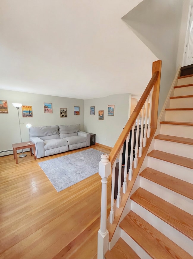 Photo - Beautiful House Available in Wakefield MA!