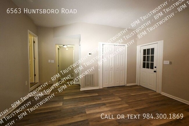 Photo - 6563 Huntsboro Rd