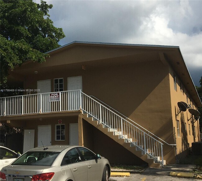 Photo - 1516 SW 5th Pl Apartment Unit 1-4