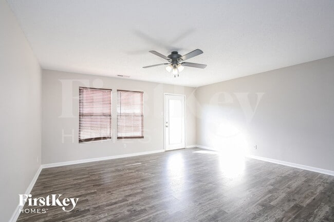 10913 Miller Dr