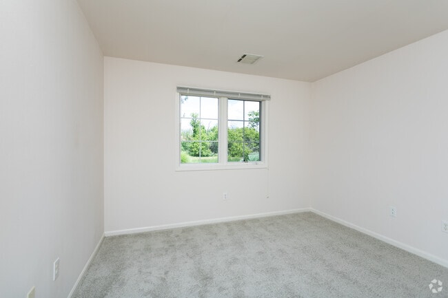 2BR, 2BA - Lower - A - Overlook Lakes Apartments