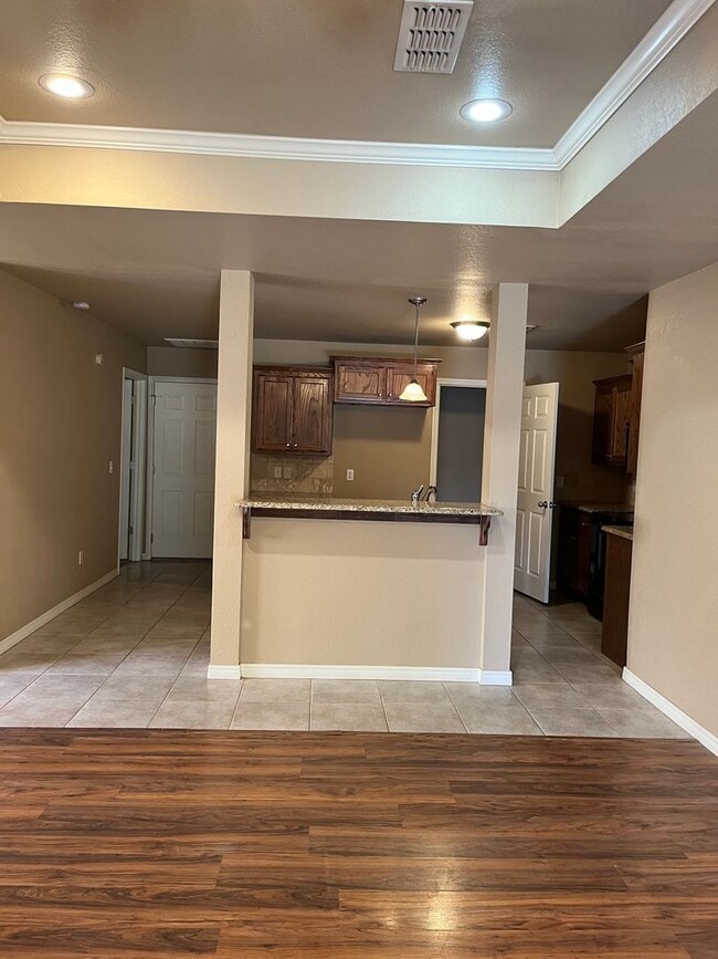 Photo - 2800 Steve's Way Unit 2800