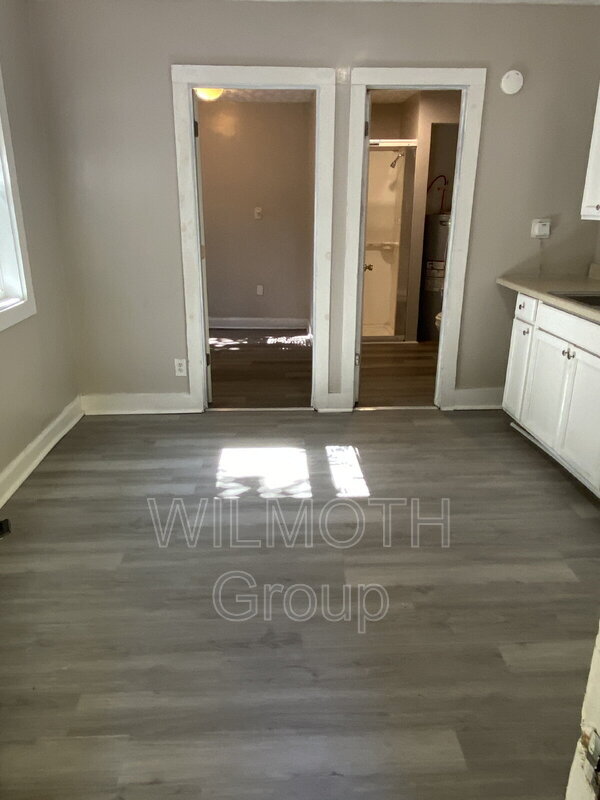 Photo - 2930 N Dearborn St Unit A