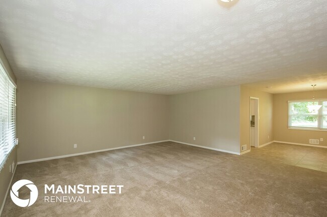 Photo - 6207 Newberry Ln