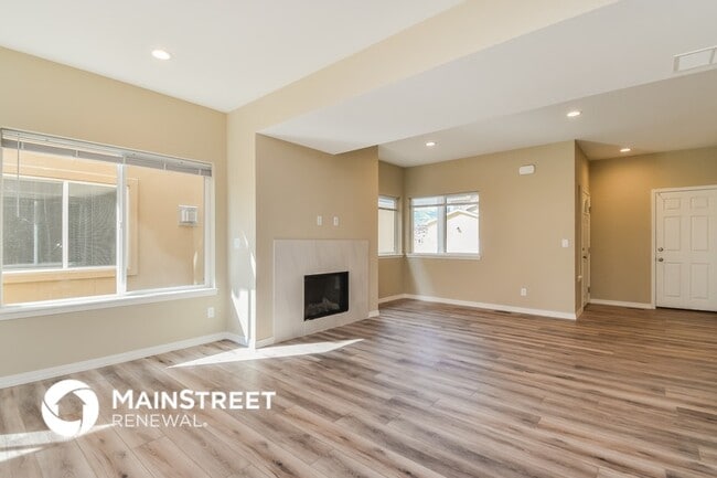 Photo - 4441 Light View