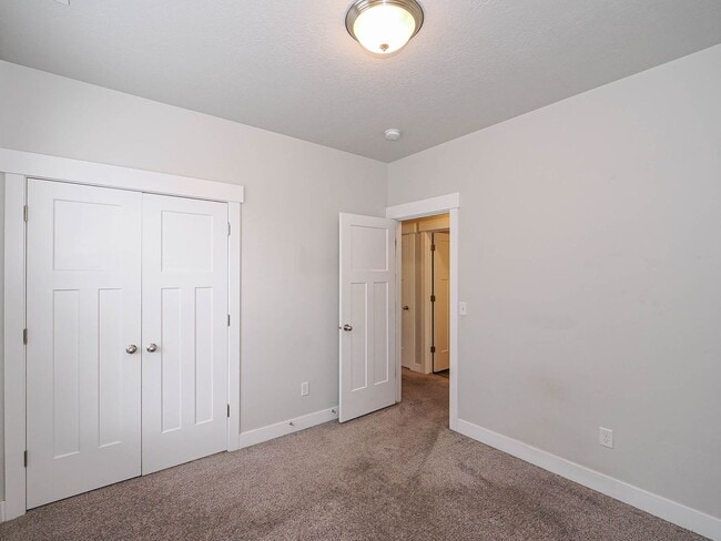Photo - 14474 S Renner Ln