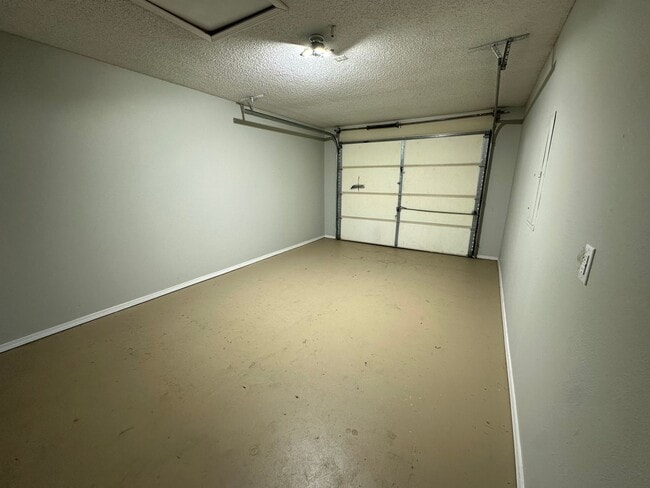 Photo - 3401 SW Landau Ct Unidad **OR**3401 SW Landau Ct Apt 2
