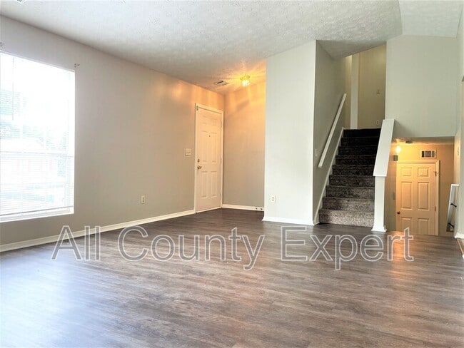 Photo - 7156 Lone Oak Way