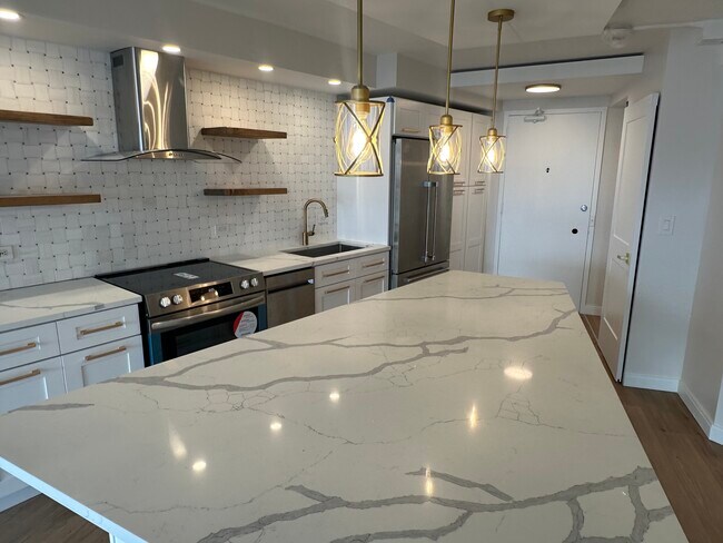 Photo - 300 N State St Unit 4009