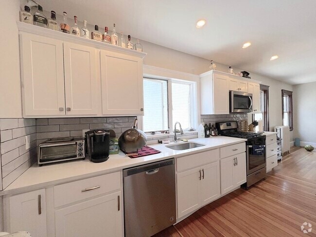 Building Photo - 52 Blenford Rd Unit 52 Rental