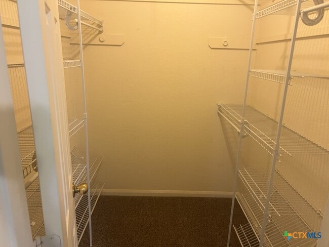 Building Photo - 5604 Bertha Dr