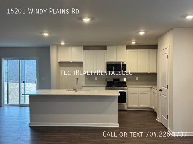 Photo - 15201 Windy Plns Rd