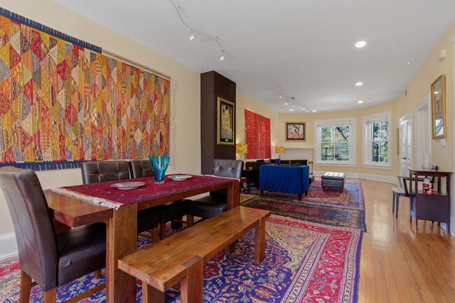 Photo - 1728 21st St NW Unidad Apt 2