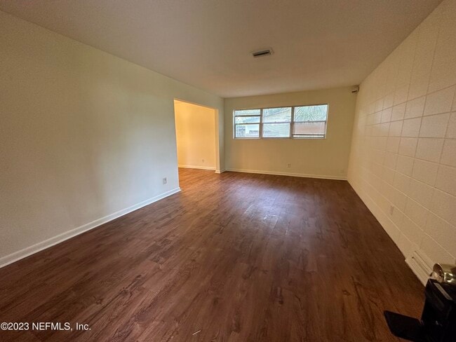 Photo - 2131 Goltare Dr