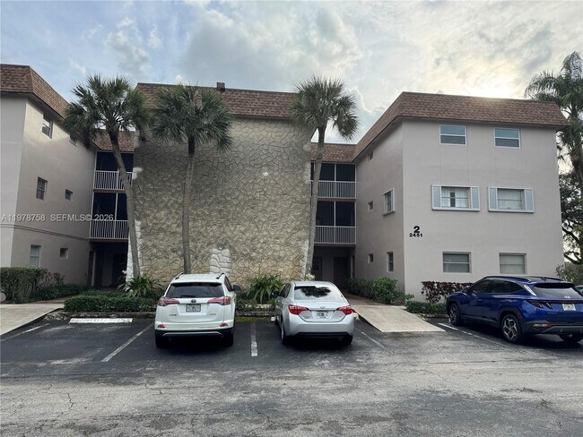 Photo - 2451 SW 82nd Ave Unit 207