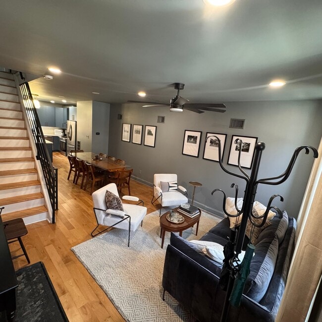 Photo - 2232 Latona St
