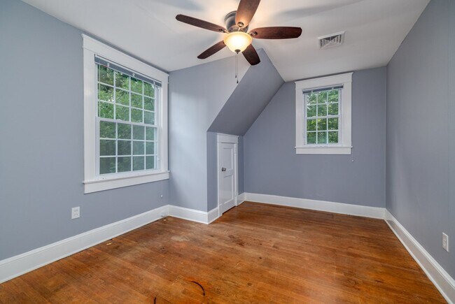 Photo - 706 College Ave