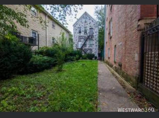 Building Photo - 2243 S Sawyer Ave Unit 2 Rental