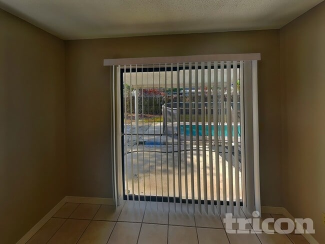 Photo - 120 Waverly Dr