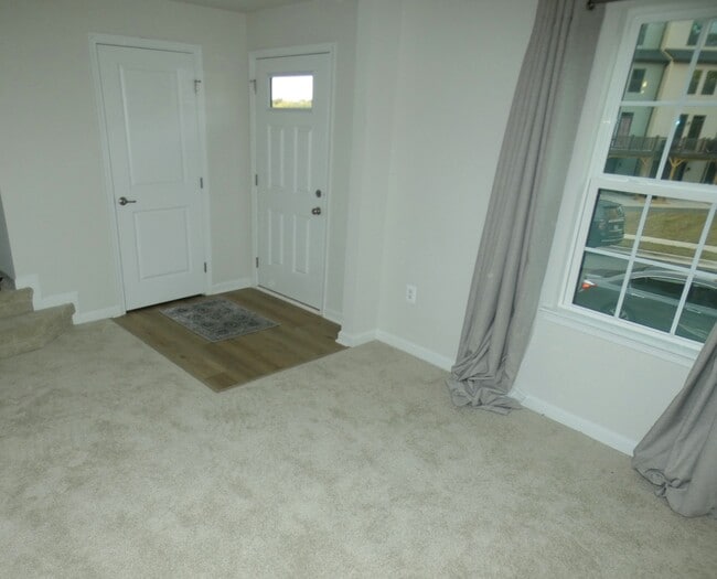 Photo - 1014 Trestle Dr