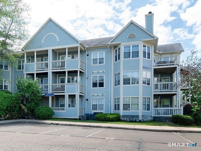 Building Photo - 75 Redwood Dr Unit 801