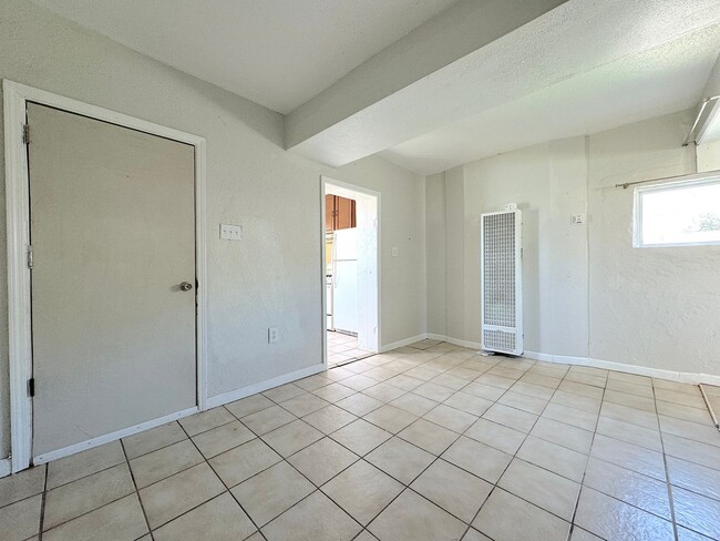 Photo - Central El Paso 1 bed/1 bath with ALL UTILTIES INCLUDED!