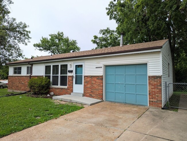 Building Photo - Casa Capri – Florissant Favorite Rental