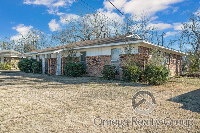 Photo - 4439 N Slauson Cir