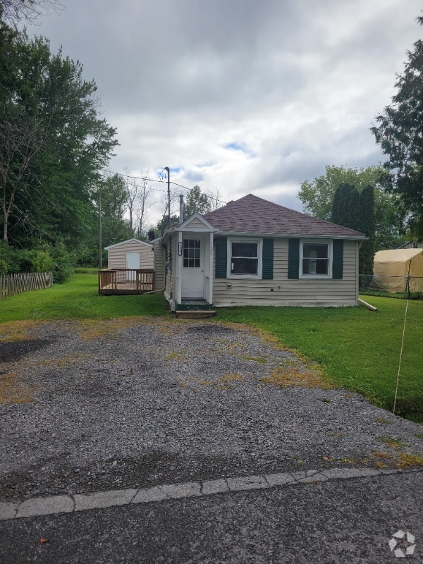 Building Photo - 129 Onondaga Ave Rental