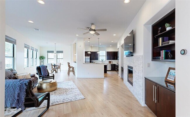 Photo - 1767 Michigan St Condo