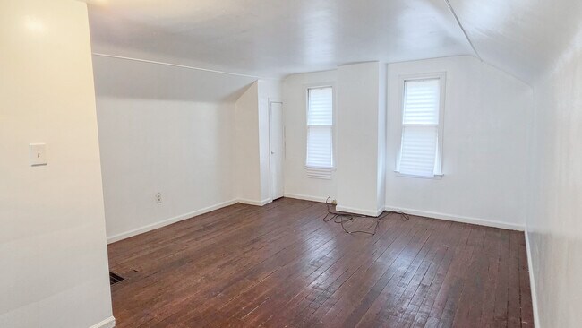 Photo - 13960 Mansfield St