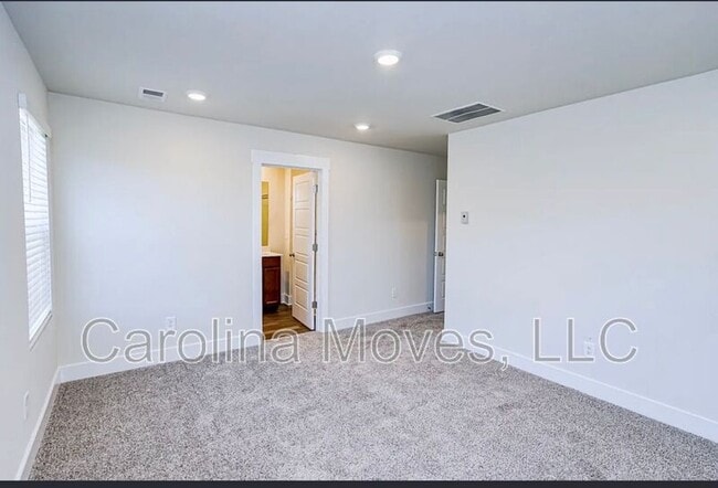 Photo - 609 Purteview Pl