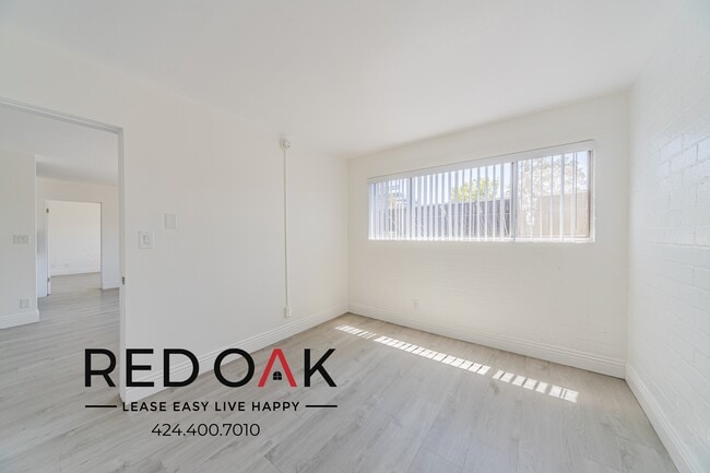 1757 N Orange Dr Unidad 306