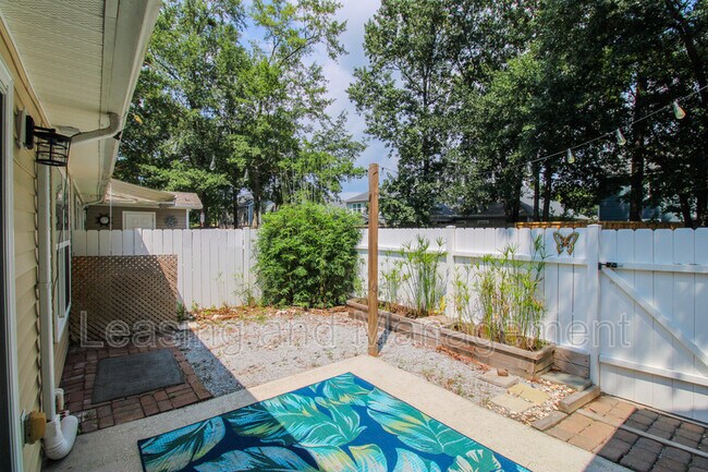 Photo - 3259 Walter Dr House