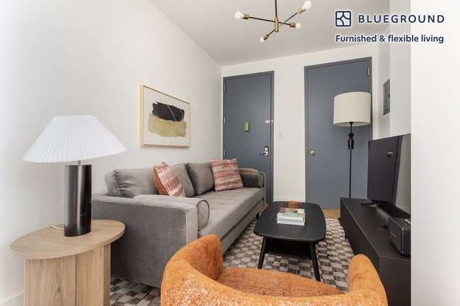 Photo - 161 W 54th St Unidad FL3-ID1852