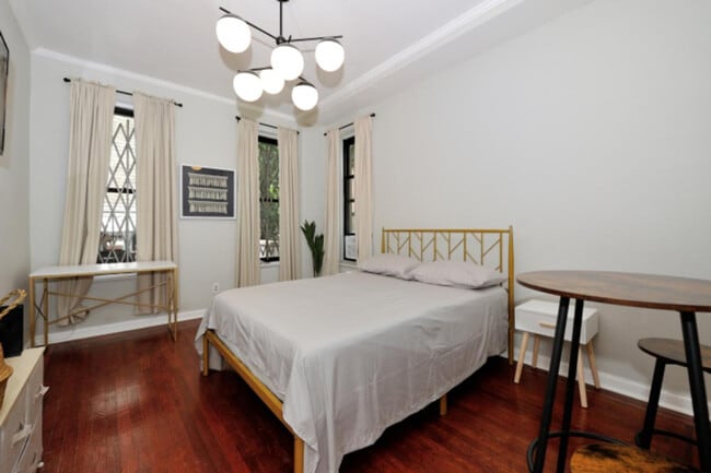 Building Photo - 20-28 E 76th St Rental