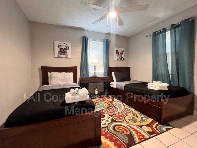 Photo - 521 SE 14th Terrace