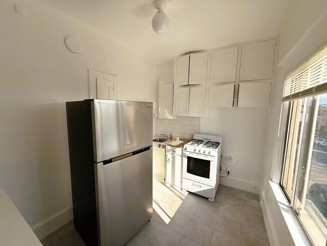 Photo - 464 41st St Unidad 5