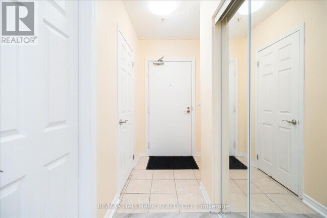 Photo - 10 Mendelssohn St Unit 117