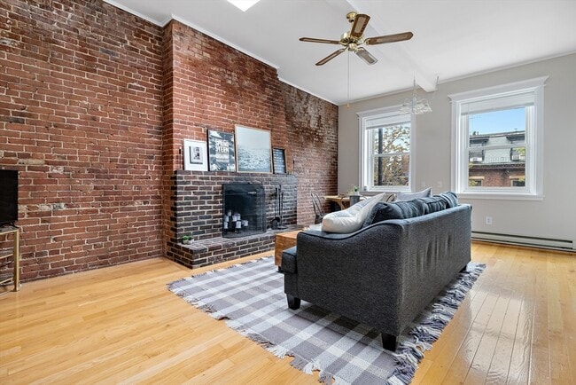 Photo - 127 Marlborough St Unidad 5