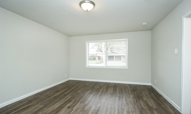 Photo - 9205 Vicksburg Ave