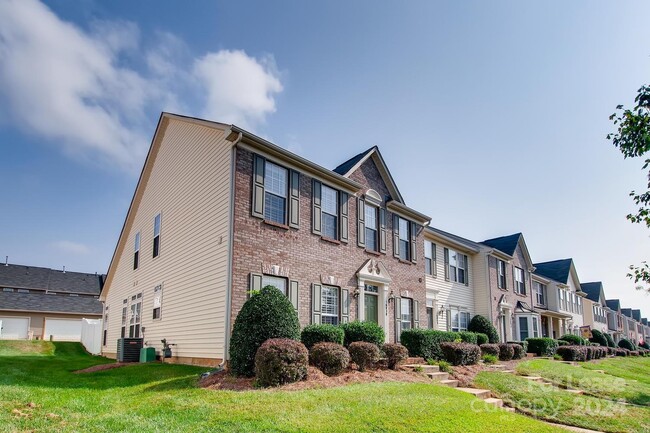 Photo - 16858 Hugh Torance Pkwy Townhome