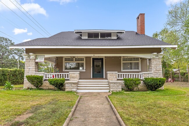 5 Bed, 2.5 Bath Home in Ferger Place - His... - 5 Bed, 2.5 Bath Home in Ferger Place - His...